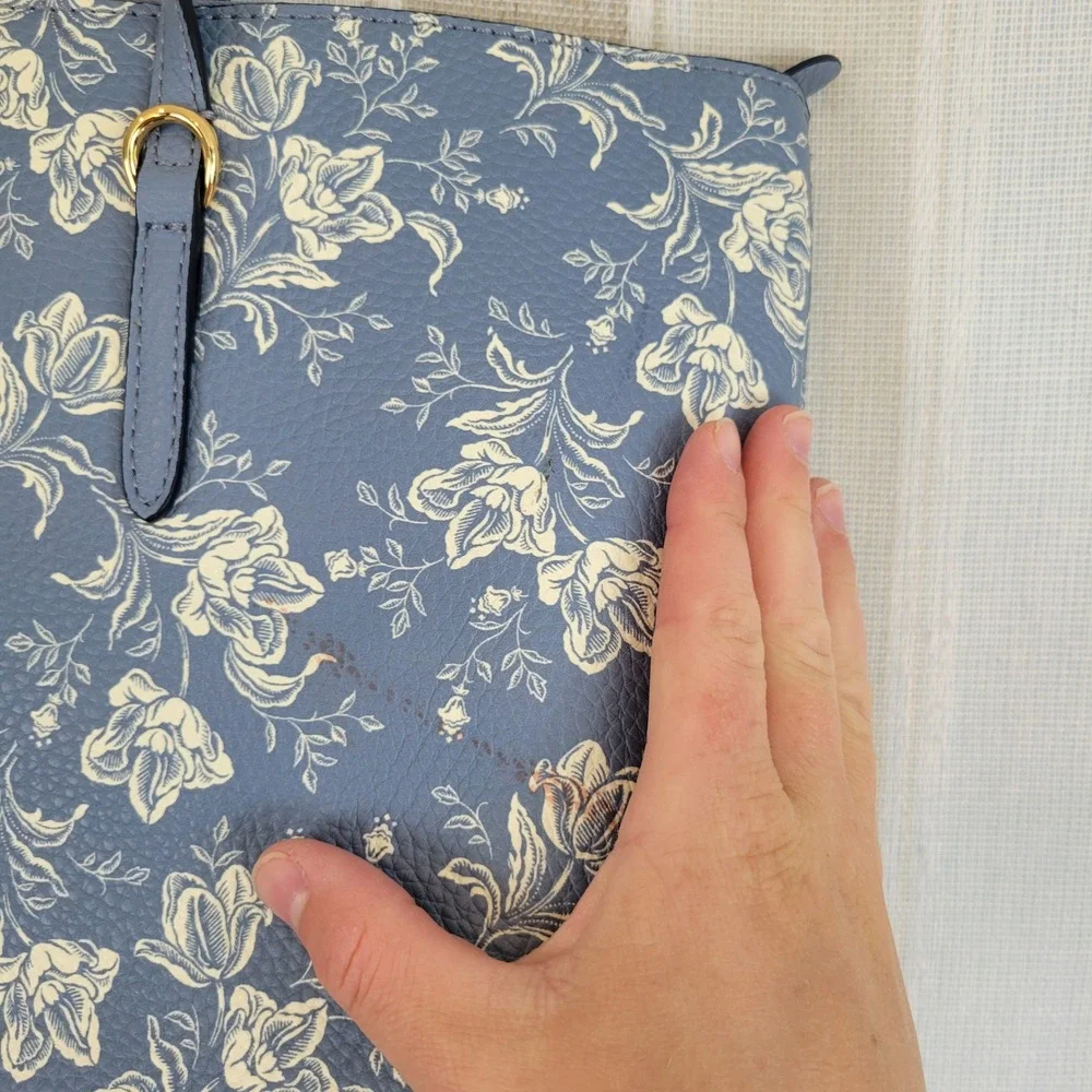 Lauren Ralph Lauren Floral Oxford‎ Medium Keaton Tote Bag Blue White